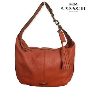 🎁Coach🎁 Avery Coral Pebble Leather Hobo Bag.